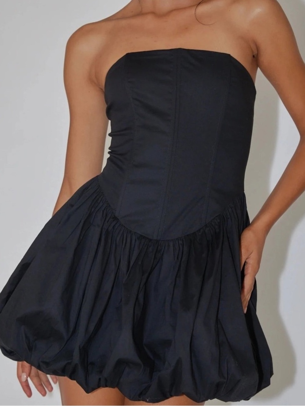 Klesis Strapless Black Bubble-Hem Dress Size S